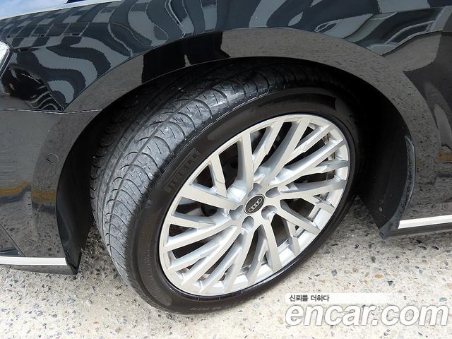 Audi A8 D5 55 TFSI Quattro LWB - фото 4