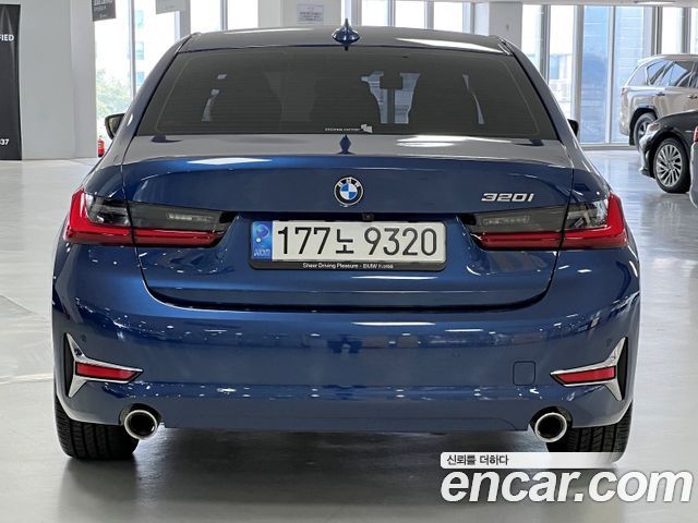 BMW 3-Series G20 320i Luxury - фото 2