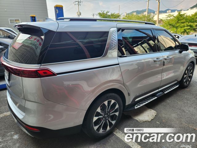 Kia Carnival 4-го поколения 9-Seater Signature - фото 1