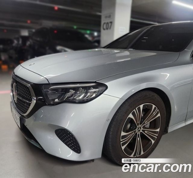 Mercedes-Benz E-Class W214 E200 Avantgarde - фото 1