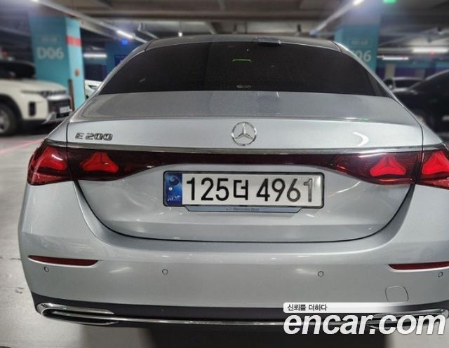 Mercedes-Benz E-Class W214 E200 Avantgarde - фото 3