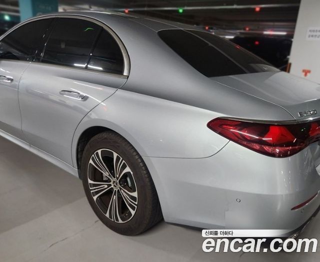 Mercedes-Benz E-Class W214 E200 Avantgarde - фото 4