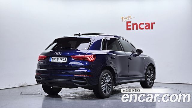 Audi Q3 F3 35 TDI Premium - фото 0