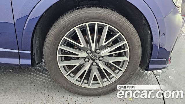 Audi Q3 F3 35 TDI Premium - фото 3