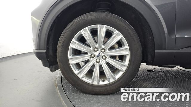 Ford Explorer 6-го поколения 2.3 LimIted 4WD - фото 4