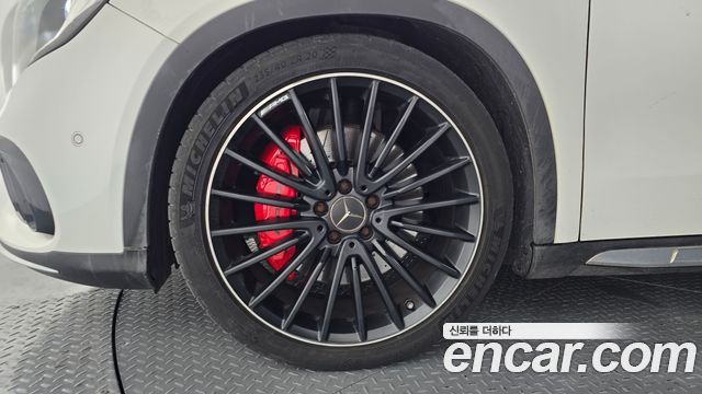 Mercedes-Benz GLA-Class X156 GLA45 AMG 4MATIC - фото 4