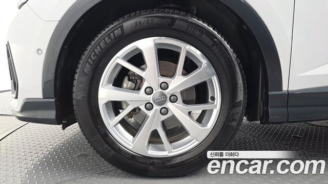 Audi Q3 F3 35 TDI Premium Sportback - фото 4