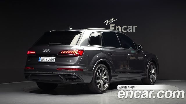 Audi Q7 50 TDI Quattro Premium - фото 1