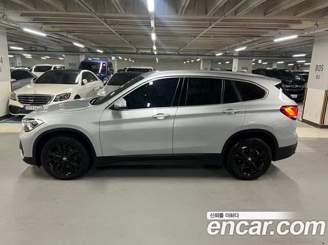 BMW X1 F48 xDrive 18d Advantage - фото 2