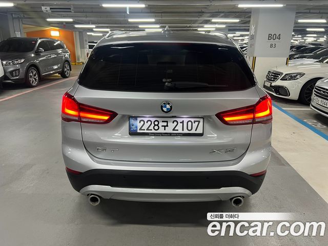 BMW X1 F48 xDrive 18d Advantage - фото 4