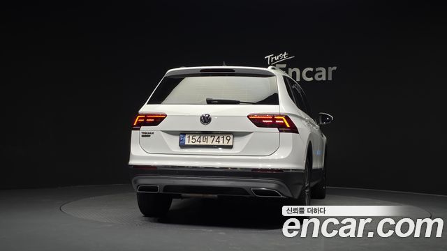 Volkswagen Tiguan Allspace 2.0 TDI Prestige - фото 3