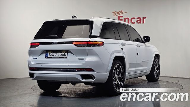 Jeep Cherokee WL 4xe Summit Reserve - фото 1