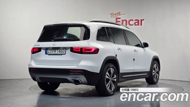 Mercedes-Benz GLB-Class X247 GLB220 - фото 1