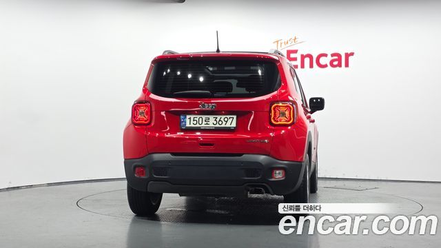 Jeep Renegade 2.4 Limited - фото 3