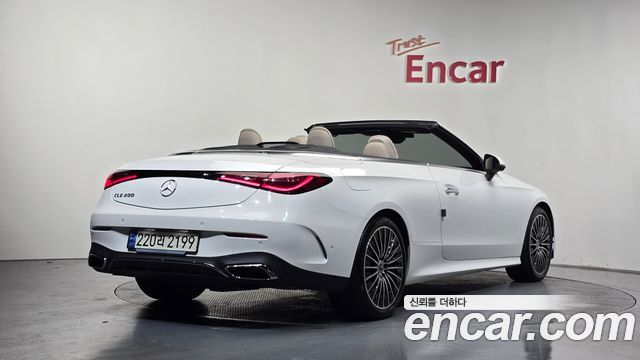 Mercedes-Benz CLE-Class C236 CLE200 Cabriolet - фото 1