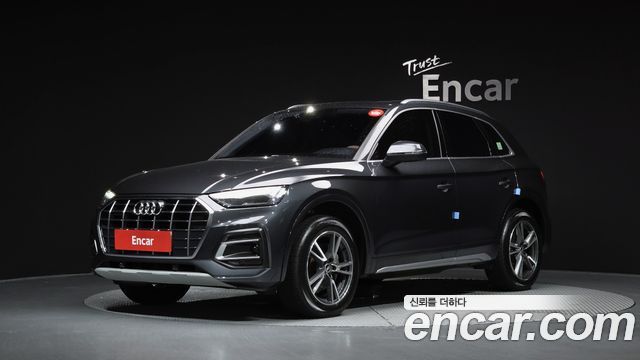 Audi Q5 FY 45 TFSI Quattro - фото 0