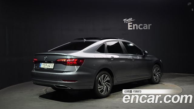Volkswagen Jetta 7-го поколения 1.4 TSI Premium - фото 0