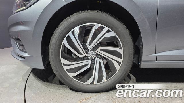 Volkswagen Jetta 7-го поколения 1.4 TSI Premium - фото 3