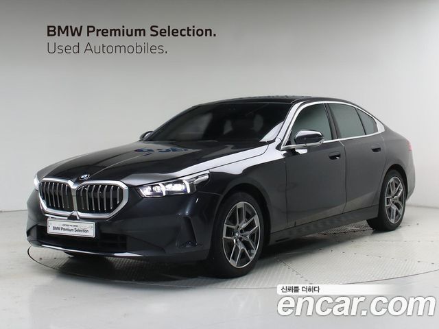 BMW 5 Series G60 523d - фото 0
