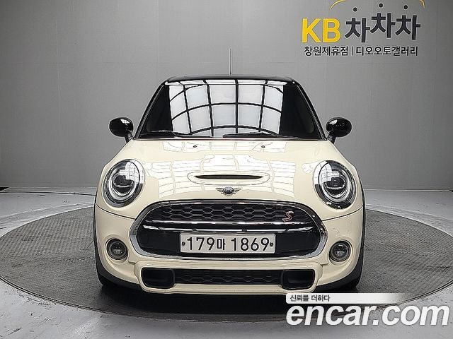 Mini Cooper S 5Door HIGH 3rd - фото 2