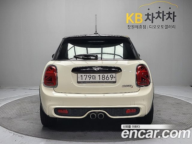 Mini Cooper S 5Door HIGH 3rd - фото 3