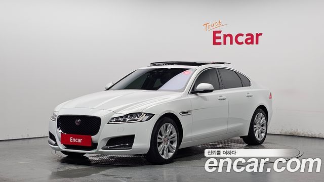 Jaguar XF X260 25t Portfolio - фото 0