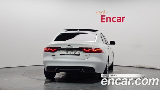 Jaguar XF X260 25t Portfolio - фото 3