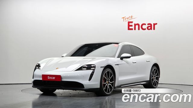 Porsche Taycan Base - фото 0