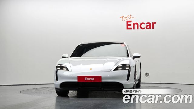 Porsche Taycan Base - фото 2