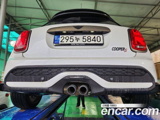 Mini Cooper S 5Door Resolute Edition 3rd Gen - фото 1
