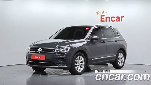 Volkswagen Tiguan 2-го поколения 2.0 TDI Premium - фото 0