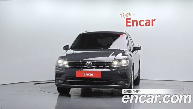 Volkswagen Tiguan 2-го поколения 2.0 TDI Premium - фото 2