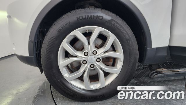 Land Rover Discovery 2.0 SD4 SE - фото 4