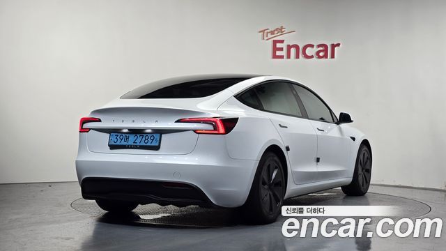 Tesla Model 3 RWD - фото 1