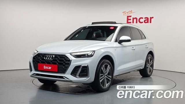 Audi Q5 FY 40 TDI Quattro Premium - фото 0