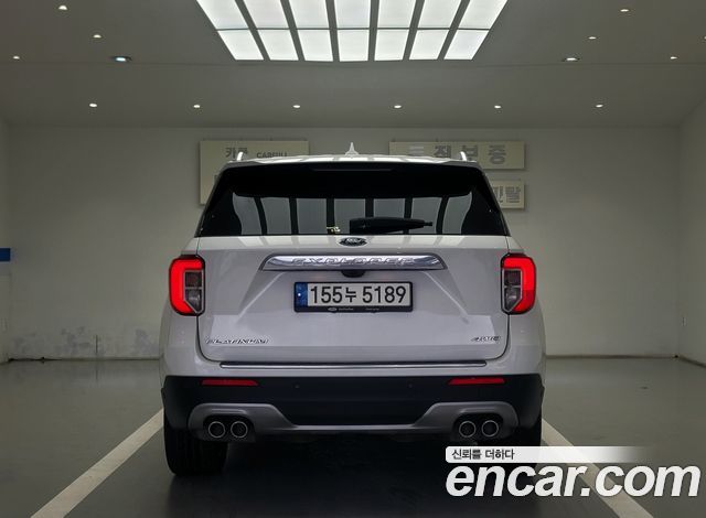Ford Explorer 6-го поколения 3.0 Platinum 4WD - фото 3