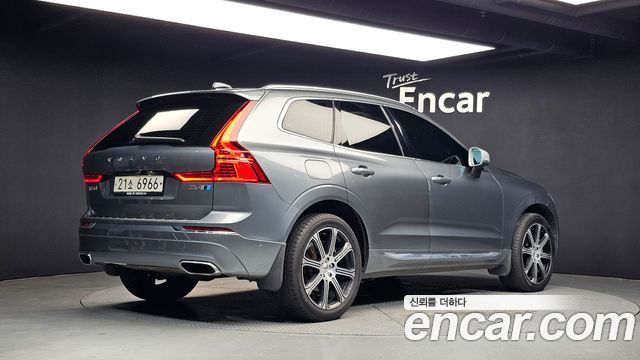 Volvo XC60 2-го поколения D5 Inscription - фото 1
