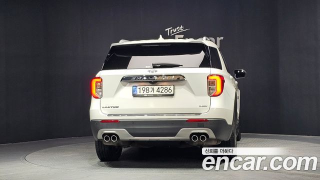 Ford Explorer 6-го поколения 3.0 PHEV - фото 3