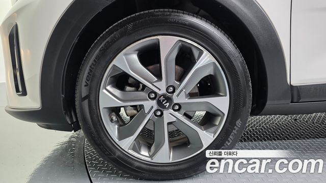 Kia Stonic Diesel 1.6 Prestige - фото 4