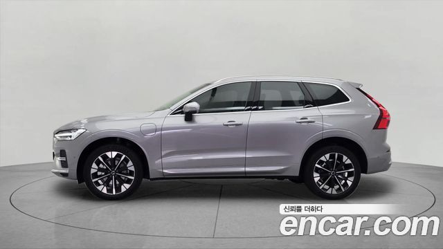 Volvo XC60 2-го поколения T8 Ultra Bright - фото 2