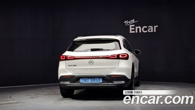 Mercedes-Benz EQA H243 EQA250 - фото 3
