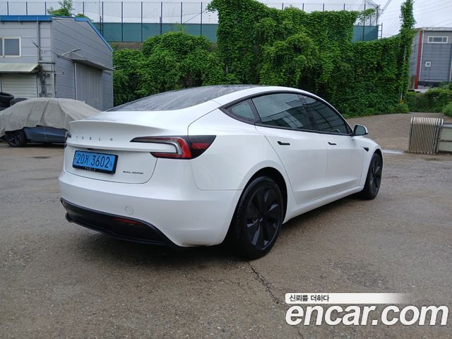 Tesla Model 3 Long Range AWD - фото 3