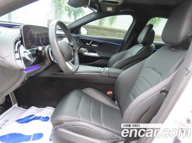 Mercedes-Benz E-Class W214 E300 4MATIC AMG Line - фото 4