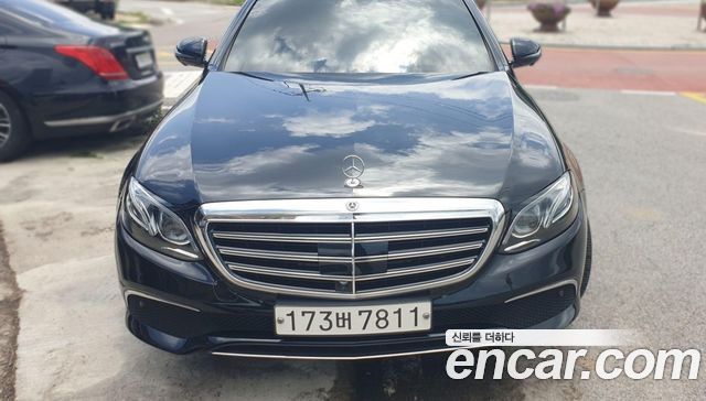 Mercedes-Benz E-Class W213 E300 4MATIC Exclusive - фото 0