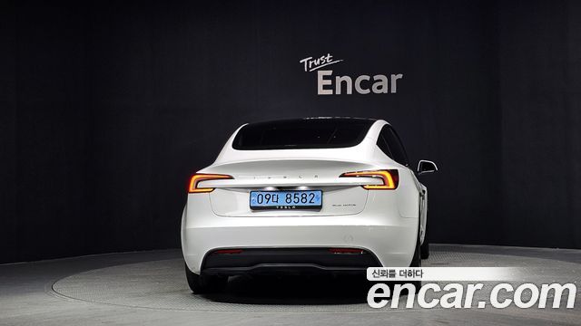Tesla Model 3 Long Range AWD - фото 3
