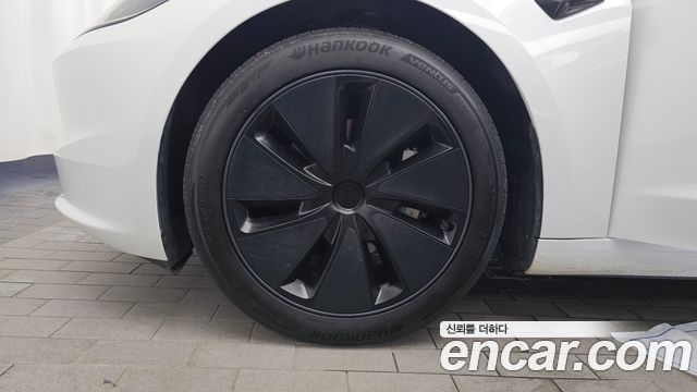 Tesla Model 3 Long Range AWD - фото 4
