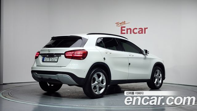 Mercedes-Benz GLA-Class X156 GLA220 - фото 0