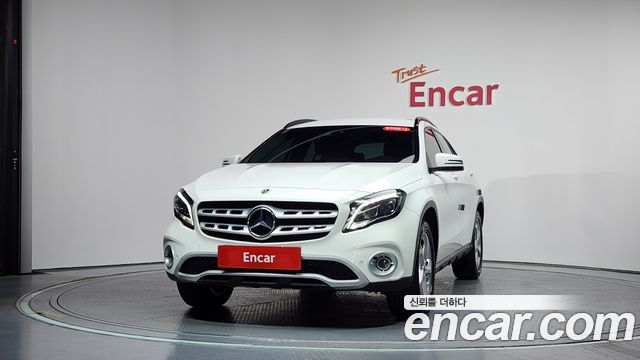Mercedes-Benz GLA-Class X156 GLA220 - фото 1