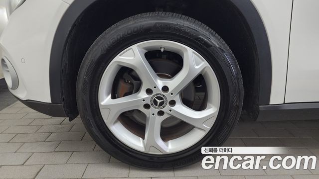 Mercedes-Benz GLA-Class X156 GLA220 - фото 3