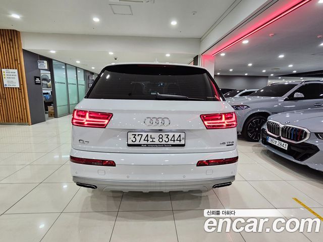 Audi Q7 45 TFSI Quattro - фото 3